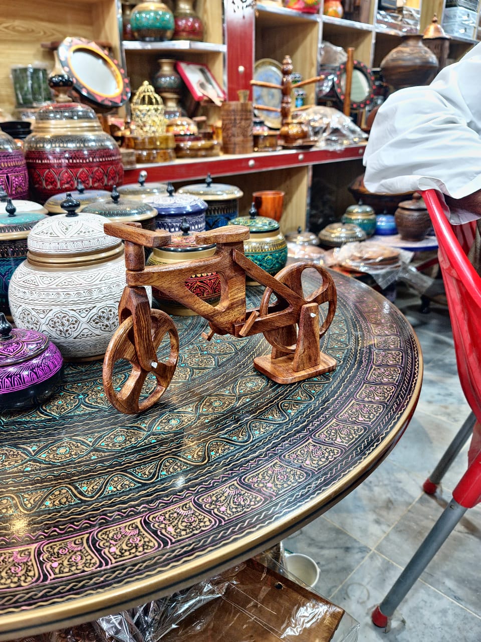 Wooden Bicycle Decorative Model / Sheesham Wood Bicycle Sculpture