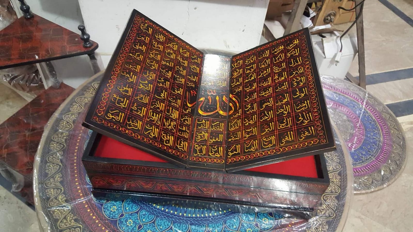 Quran Pak Box with 99 Names of Allah (Asma ul Husna) crafted with Naqshi Art.